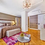 De Reve Galata-special Class 4*