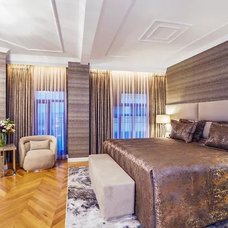De Reve Galata-special Class